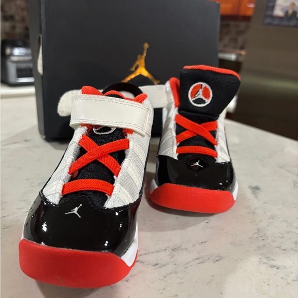 TD Size 8-10C Air Jordan 6 Rings Basketball Shoes DV1344-108 White Orange Black - Picture 6 of 14